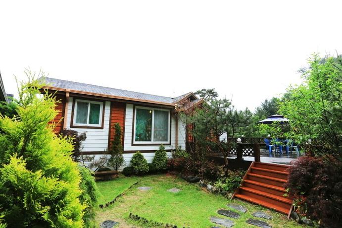 Imagen de la habitación del Hotel Ravie Pension. Foto 9