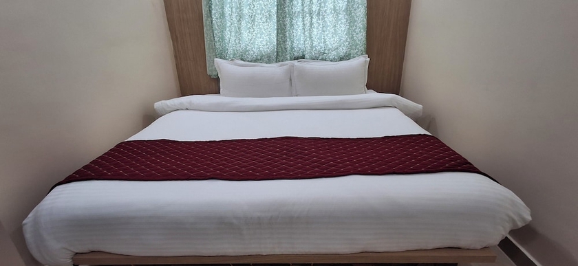 Imagen de la habitación del Hotel Ravika Grand Hotel and Banquet. Foto 7