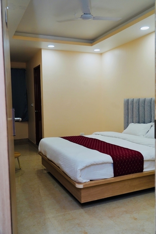 Imagen de la habitación del Hotel Ravika Grand Hotel and Banquet. Foto 10