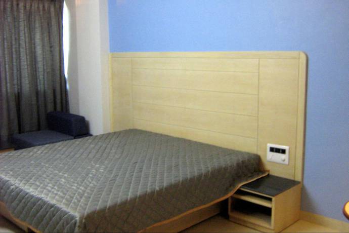 Imagen de la habitación del Hotel Raviraj. Foto 3