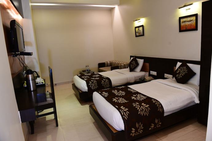 Imagen de la habitación del Hotel Ravisha Continental. Foto 6