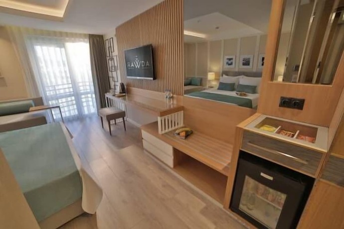Imagen de la habitación del Hotel Rawda Resort Hotel Altinoluk. Foto 16