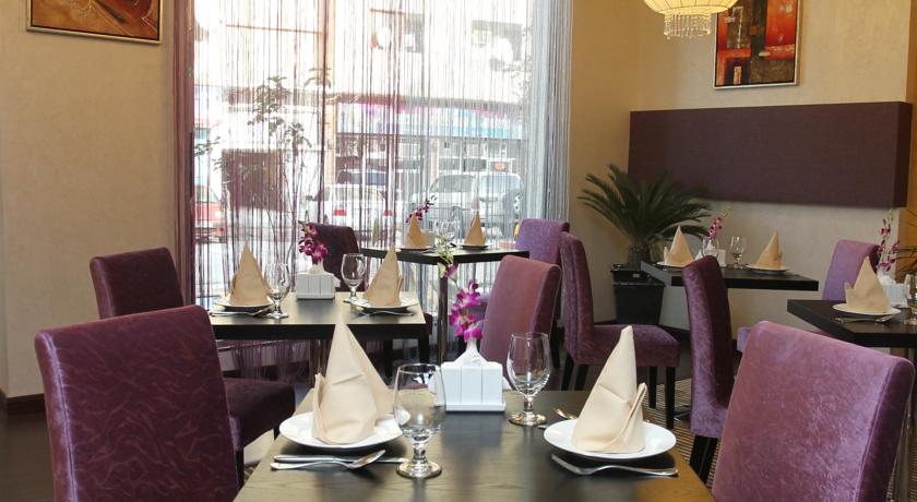 Imagen del bar/restaurante del Hotel Rawdat Al Khail. Foto 4