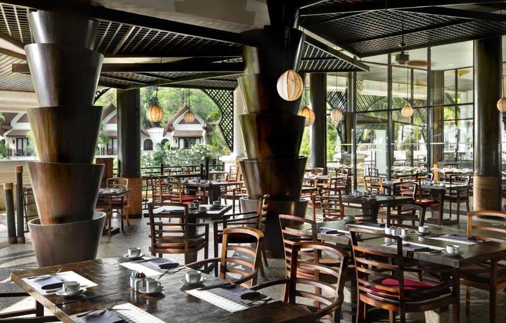 Imagen del bar/restaurante del Hotel Rawi Warin Resort and Spa. Foto 2