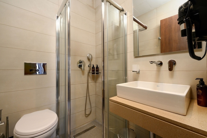 Imagen de la habitación del Hotel Ray Corfu. Foto 5