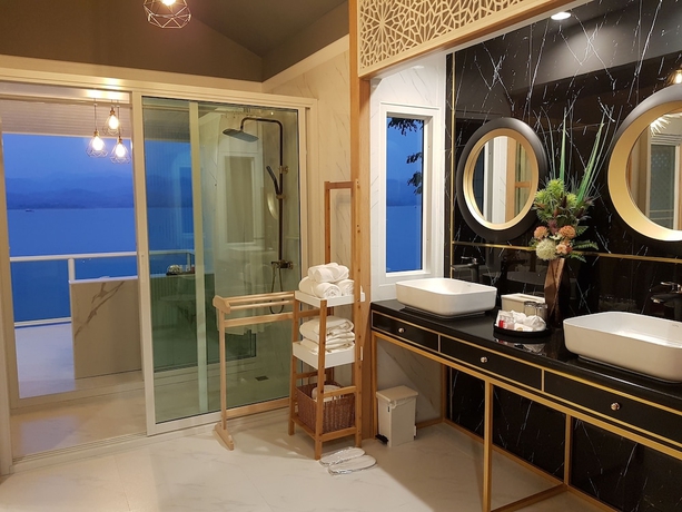 Imagen de la habitación del Hotel Raya Buri Resort. Foto 12