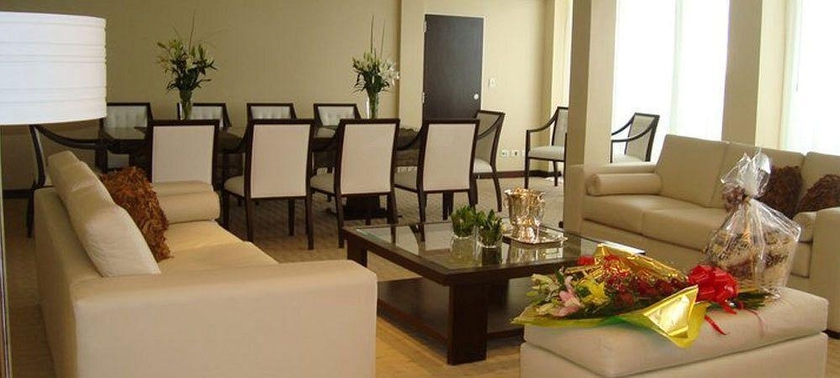 Imagen general del Hotel Rayentray Grand. Foto 1