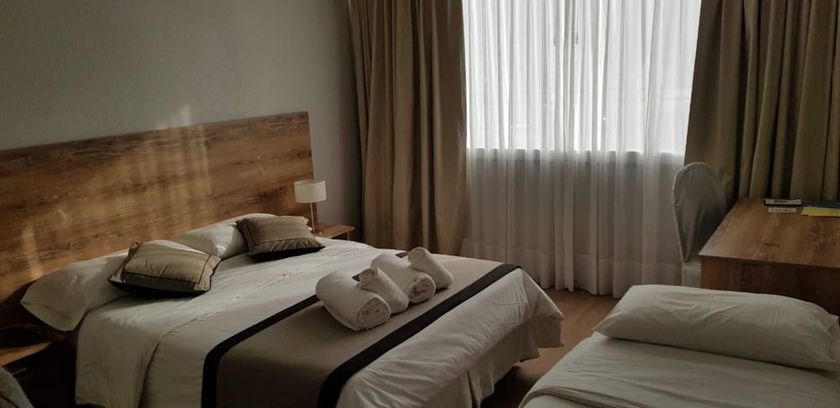 Imagen de la habitación del Hotel Rayentray Tehuelche. Foto 5