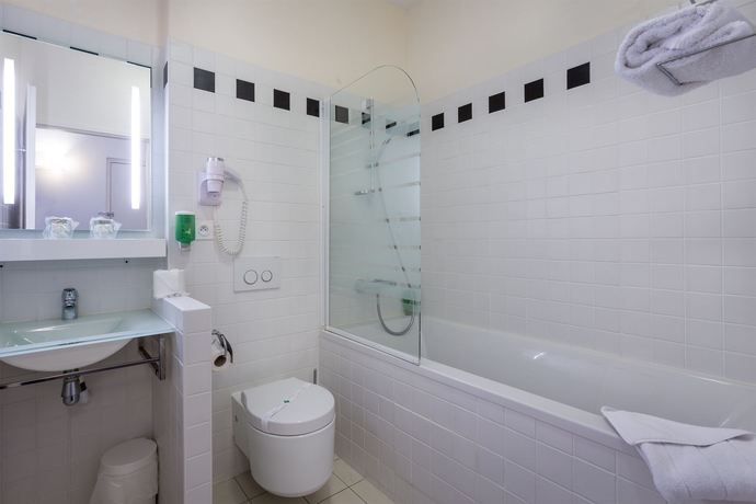 Imagen de la habitación del Hotel Raymond 4 Toulouse. Foto 10