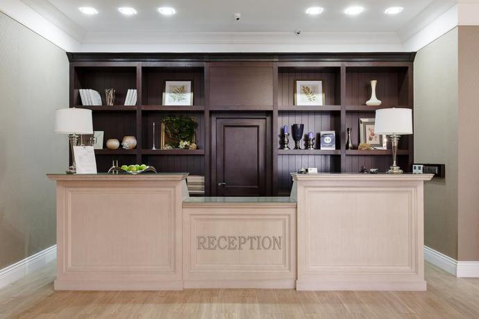 Imagen de los interiores del Hotel Raymond. Foto 9