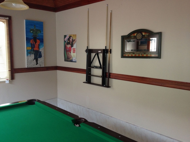 Imagen de los interiores del Hotel Rayon. Foto 15