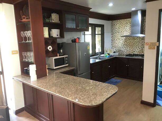 Imagen general del Hotel Rayong Rental Pool Villas. Foto 6