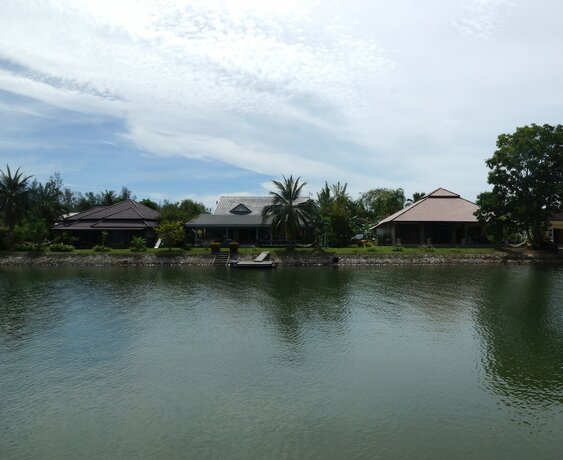 Imagen general del Hotel Rayong Rental Pool Villas. Foto 7