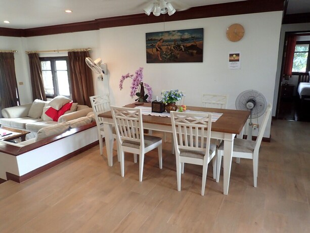 Imagen de la habitación del Hotel Rayong Rental Pool Villas. Foto 17
