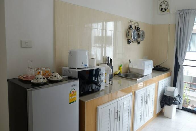 Imagen general del Hotel Rayong Seaview Apartment. Foto 4