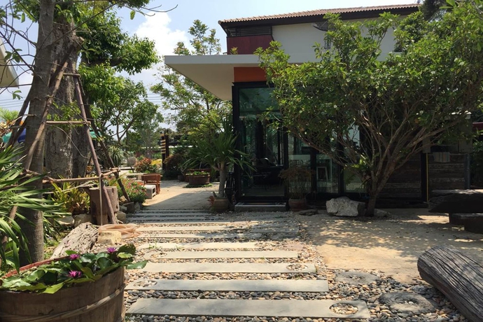 Imagen de los exteriores del Hotel Rayonghouse Resort. Foto 15