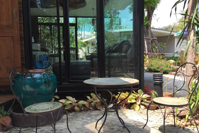 Imagen de los exteriores del Hotel Rayonghouse Resort. Foto 19