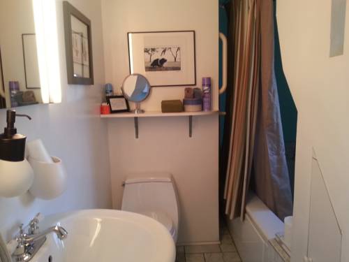 Imagen de la habitación del Hotel Ray's Bucktown Bed And Breakfast. Foto 7