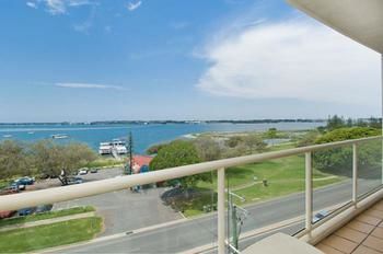 Imagen de los exteriores del Hotel Rays Resort. Foto 4