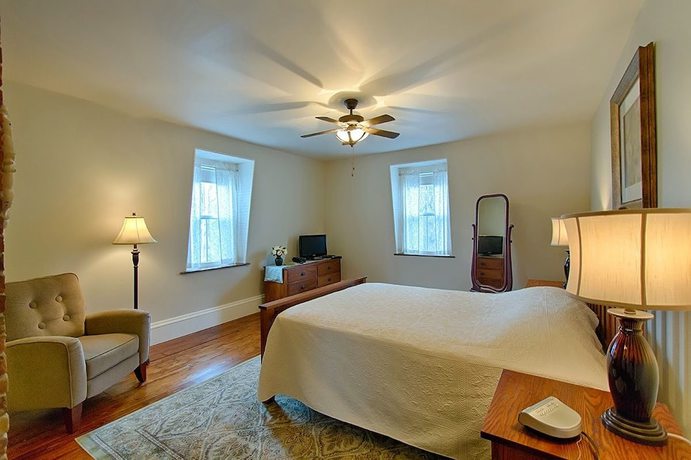 Imagen de la habitación del Hotel Rayski Guest House. Foto 16