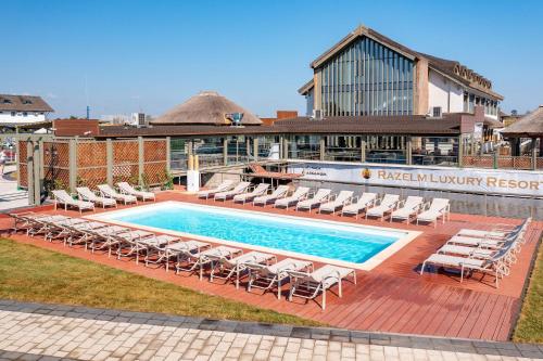Imagen general del Hotel Razelm Luxury Resort. Foto 11