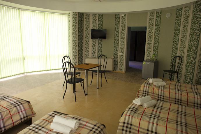 Imagen de la habitación del Hotel Razin. Foto 7