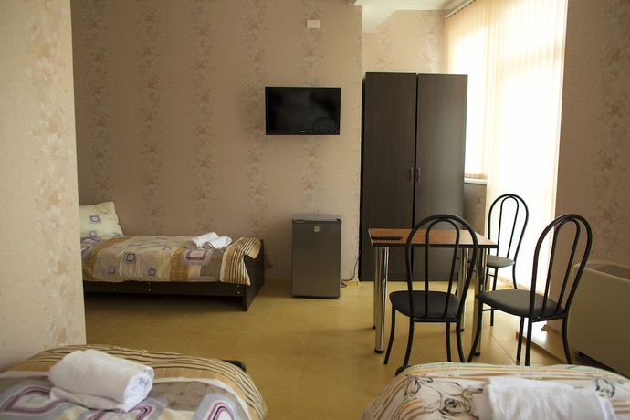 Imagen de la habitación del Hotel Razin. Foto 9