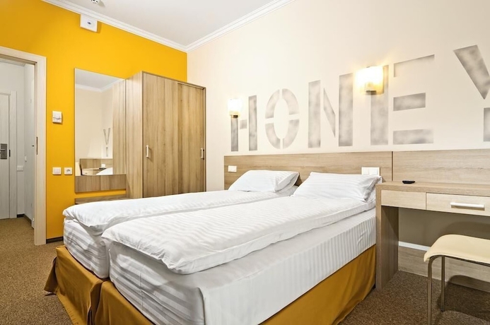 Imagen de la habitación del Hotel Raziotel Kiev. Foto 11