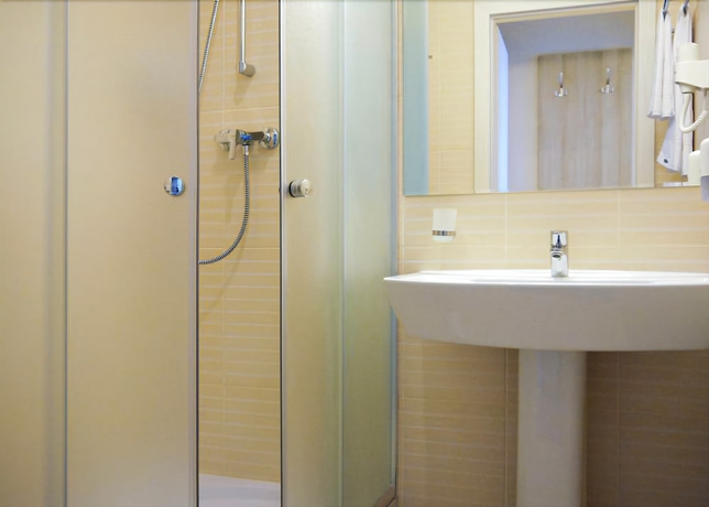 Imagen de la habitación del Hotel Raziotel Kiev. Foto 16