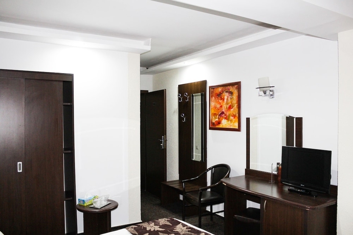 Imagen de la habitación del Hotel Razvan. Foto 5