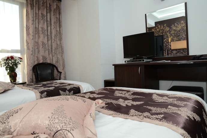 Imagen de la habitación del Hotel Razvan. Foto 7