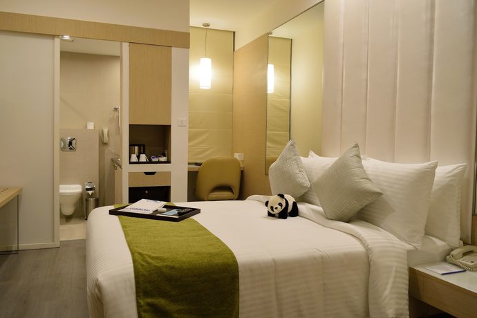 Imagen del bar/restaurante del Hotel Rbd Sarovar Portico. Foto 2