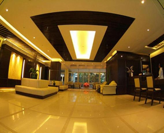 Imagen de los interiores del Hotel R-con Residence. Foto 8