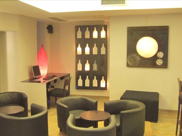 Imagen del bar/restaurante del Hotel Re Di Roma. Foto 6