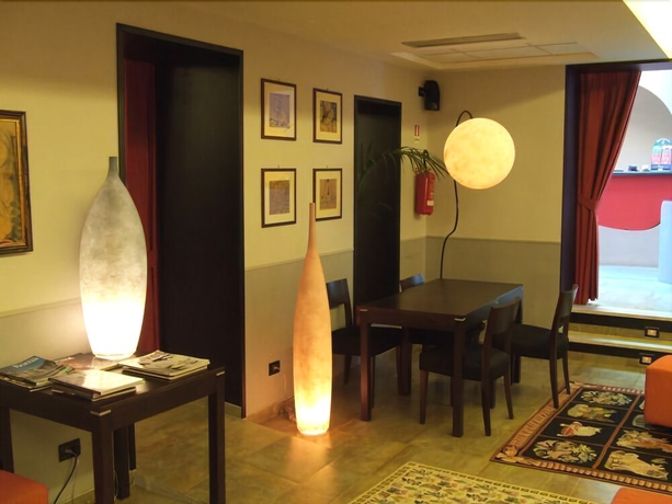 Imagen del bar/restaurante del Hotel Re Di Roma, San Giovanni. Foto 5