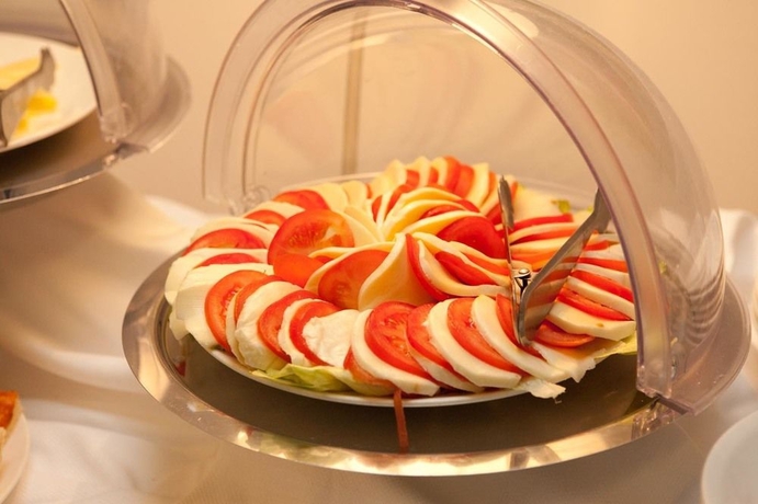 Imagen del bar/restaurante del Hotel Re Enzo. Foto 11