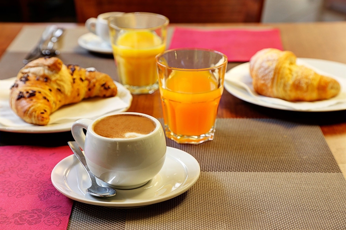 Imagen del bar/restaurante del Hotel Re. Foto 4