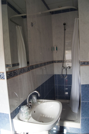 Imagen de la habitación del Hotel Régence. Foto 6