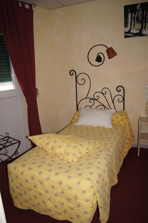 Imagen de la habitación del Hotel Régence. Foto 8