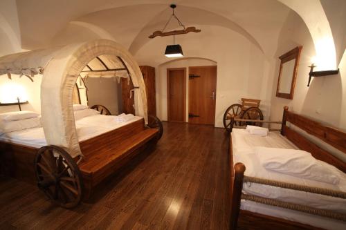 Imagen de la habitación del Hotel R&eacute;gi Posta &eacute;s &Eacute;tterem. Foto 7