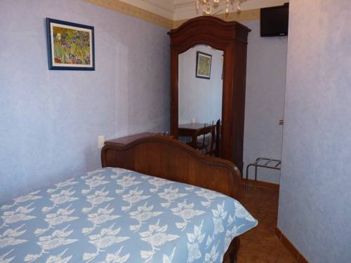 Imagen de la habitación del Hotel R&eacute;gina, Salon de Provence. Foto 13