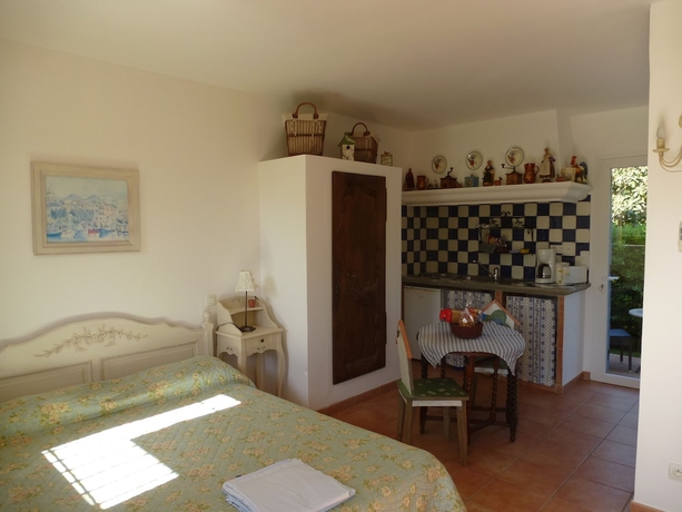 Imagen de la habitación del Hotel R&eacute;sidence A Merula. Foto 8
