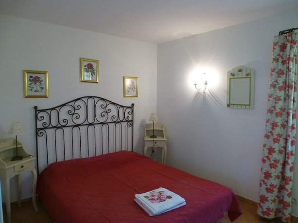 Imagen de la habitación del Hotel R&eacute;sidence A Merula. Foto 12