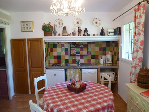 Imagen de la habitación del Hotel R&eacute;sidence A Merula. Foto 17