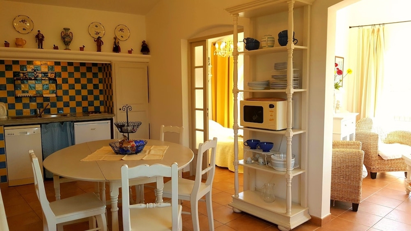 Imagen de la habitación del Hotel R&eacute;sidence A Merula. Foto 18
