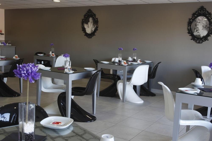 Imagen general del Hotel R&eacute;sidence Adriana - Vacanc&eacute;ole. Foto 6