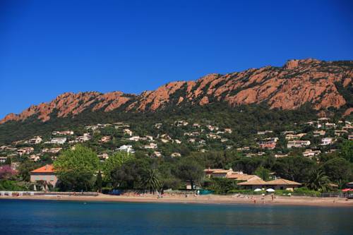 Imagen de la habitación del Hotel R&eacute;sidence Agathos (un Jardin Sur La Plage). Foto 10