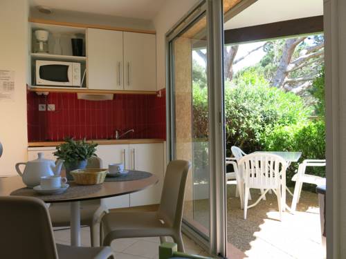 Imagen de la habitación del Hotel R&eacute;sidence Agathos (un Jardin Sur La Plage). Foto 15