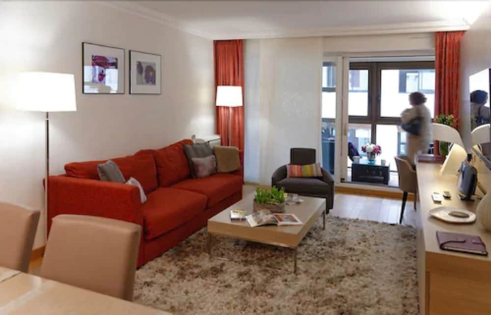 Imagen de la habitación del Hotel R&eacute;sidence Alma Marceau. Foto 2