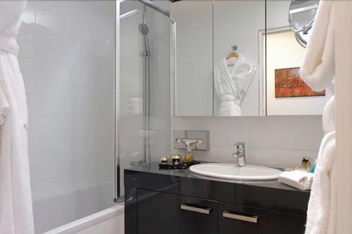 Imagen de la habitación del Hotel R&eacute;sidence Alma Marceau. Foto 8
